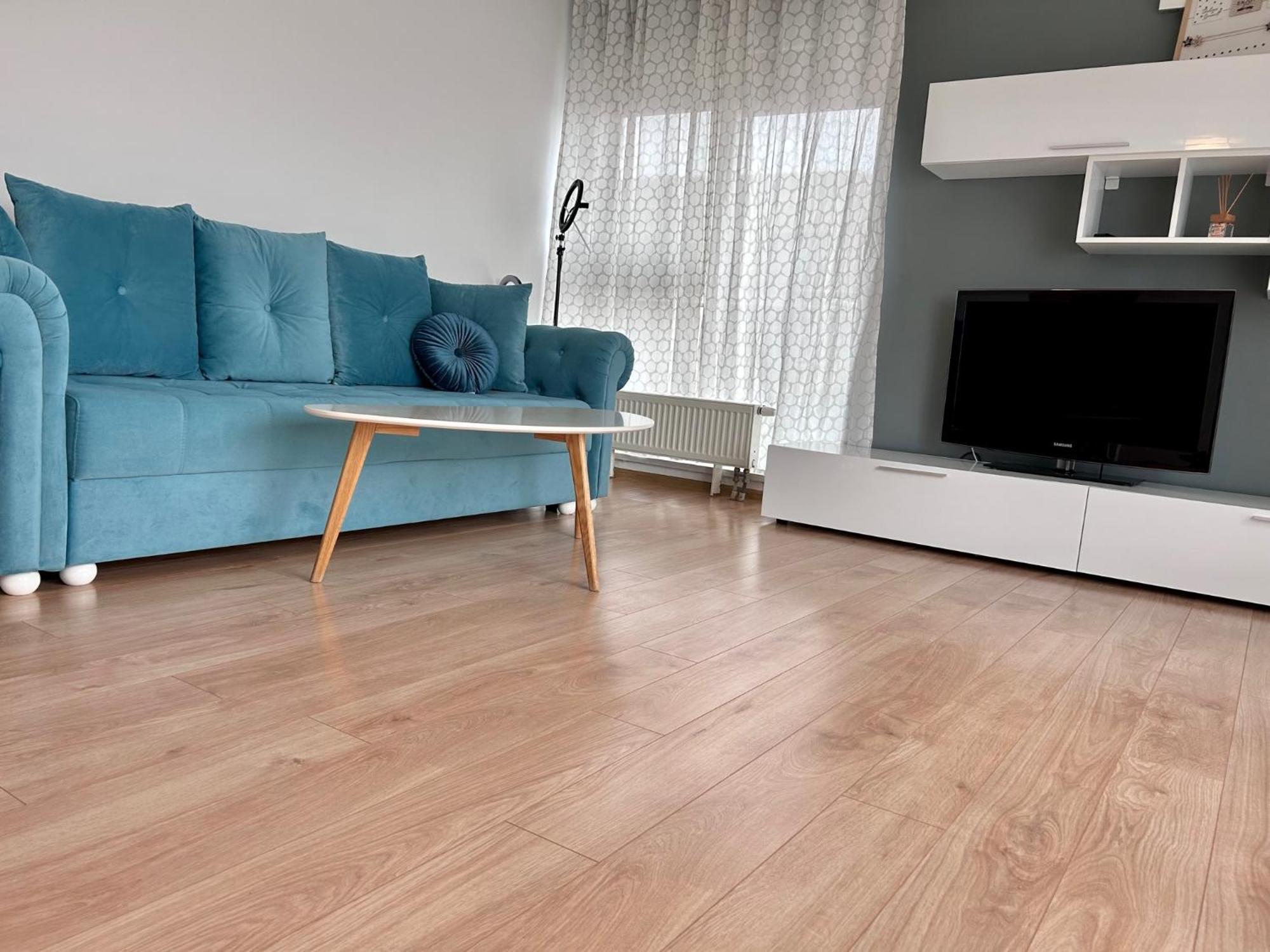 Sunrise Apartment Bukares Bagian luar foto
